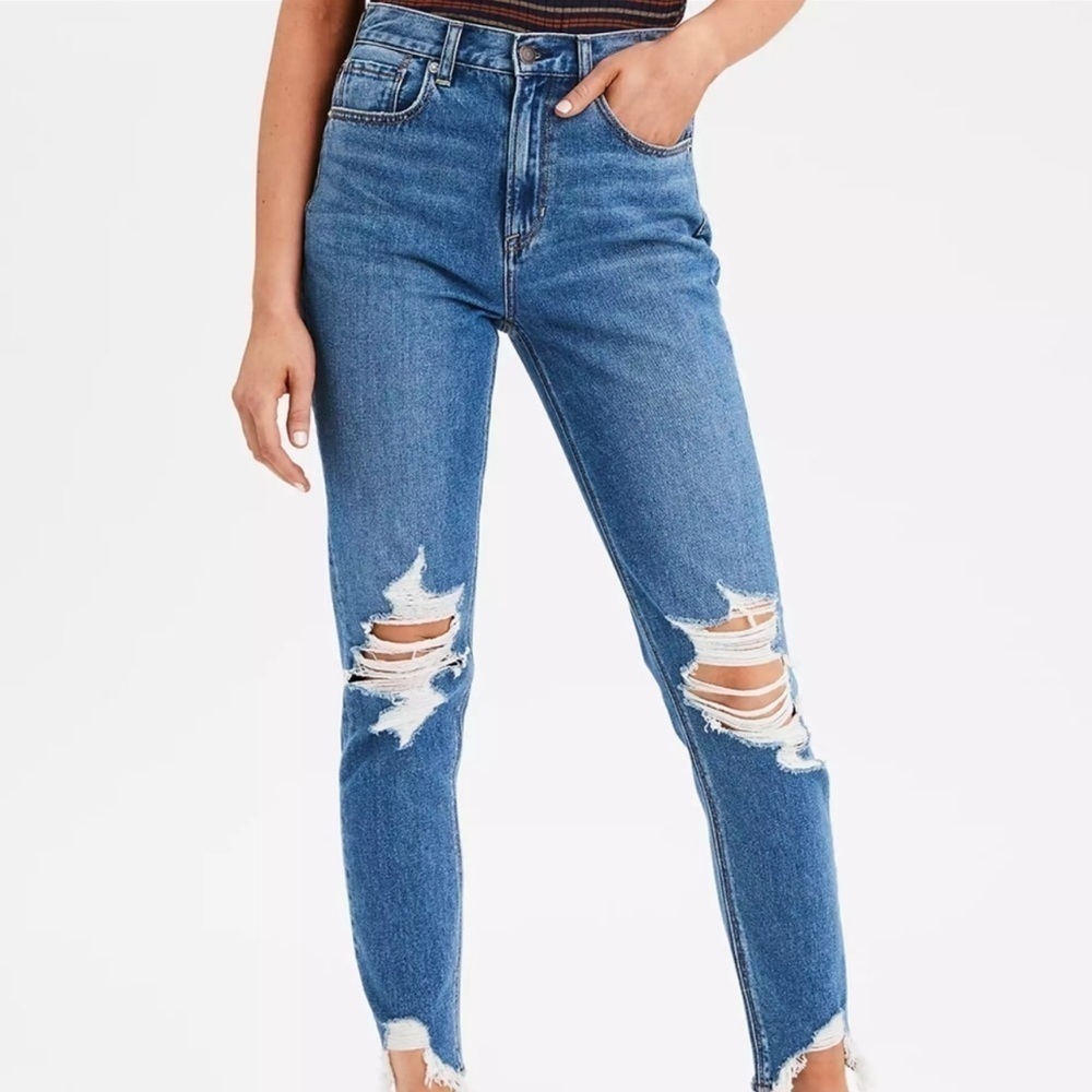 American Eagle Mom Jeans Distressed 00